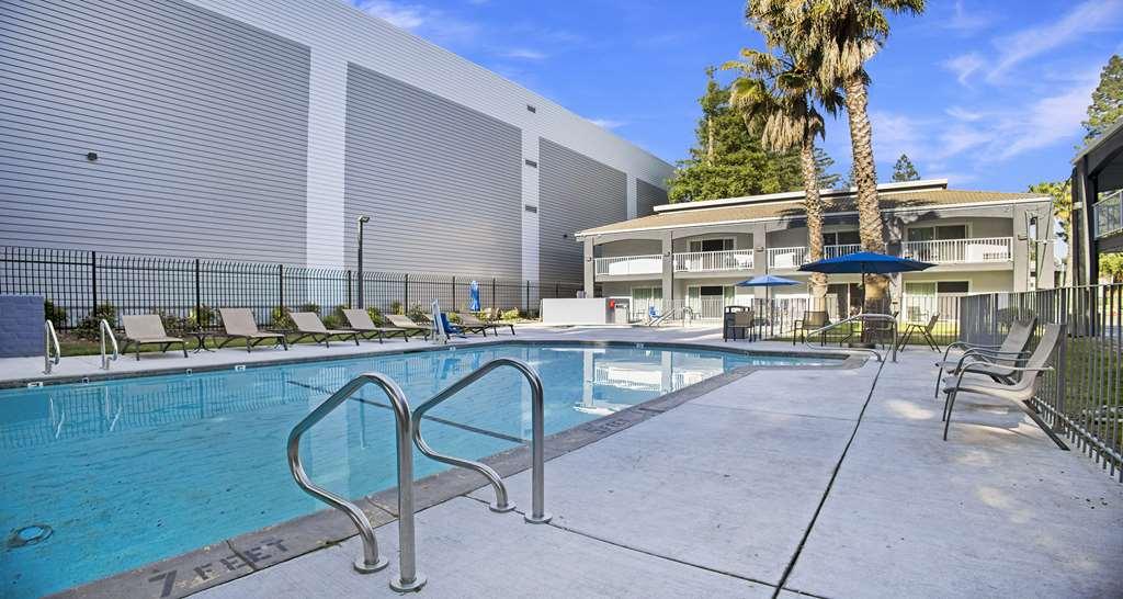 Surestay Plus Hotel By Best Western Sacramento North Facilidades foto