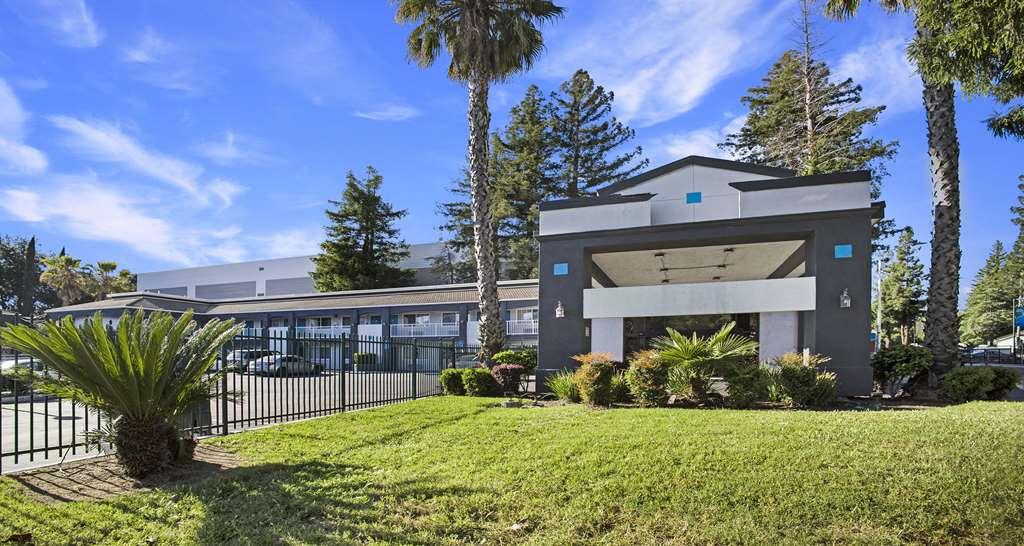 Surestay Plus Hotel By Best Western Sacramento North Exterior foto