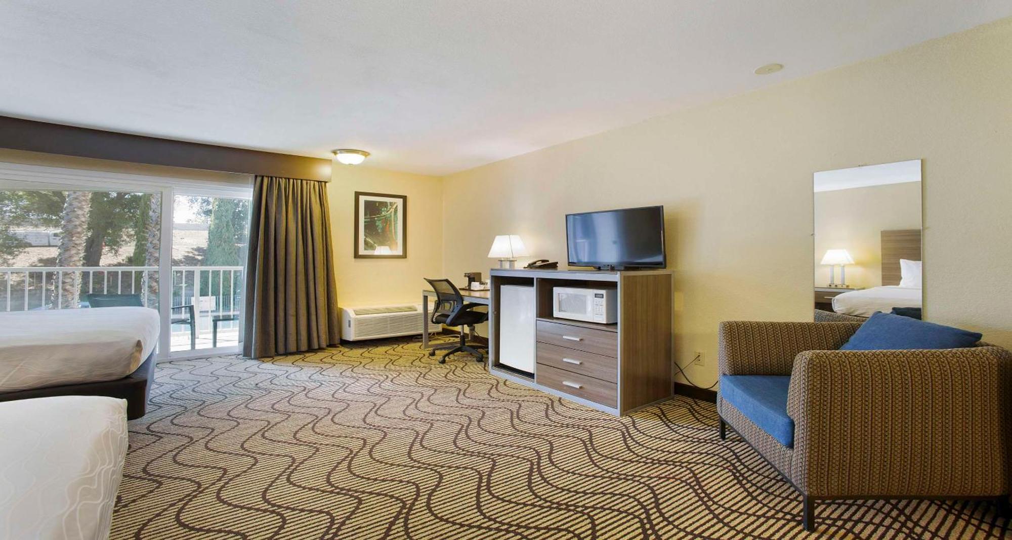 Surestay Plus Hotel By Best Western Sacramento North Exterior foto